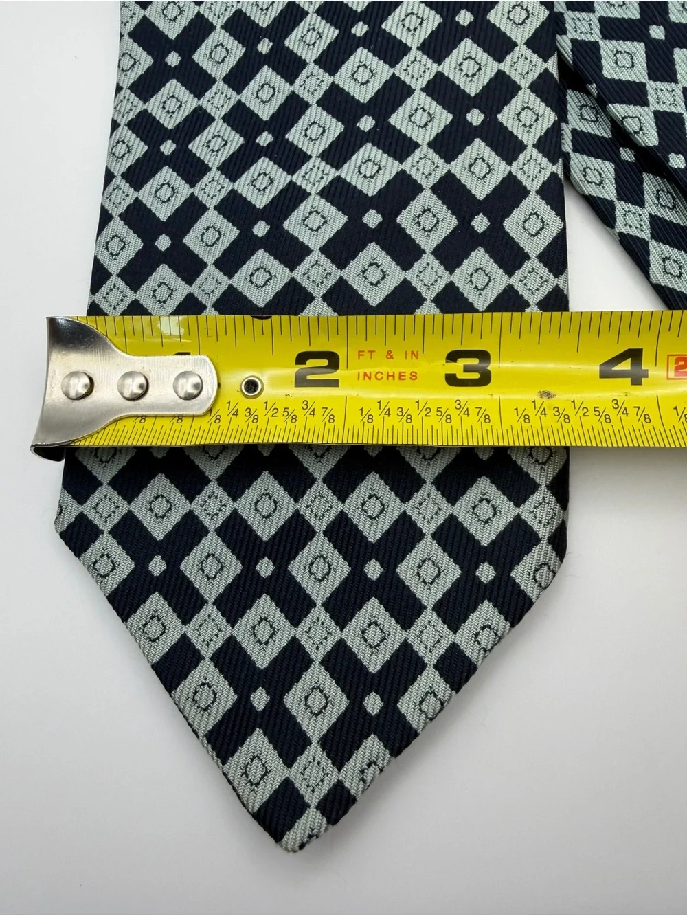 Brooks Brothers Makers Silk Tie Navy Blue Geometric Classic Necktie 3.5”